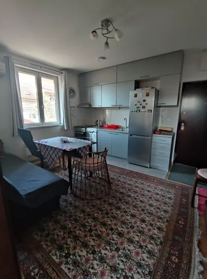 Učiteljsko Naselje | 4zida.rs