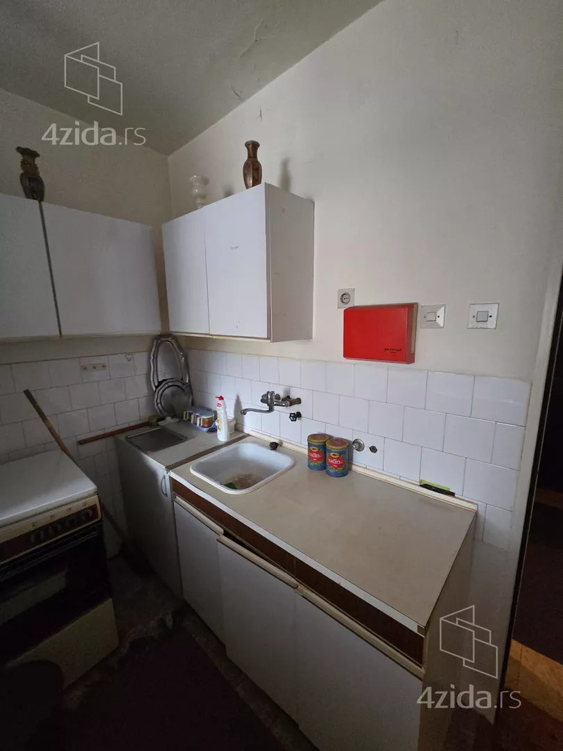 Garsonjera | 4zida