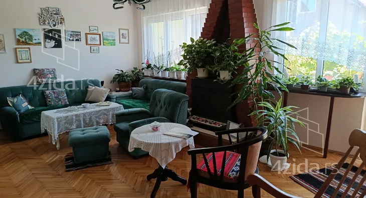 Kuća | 4zida