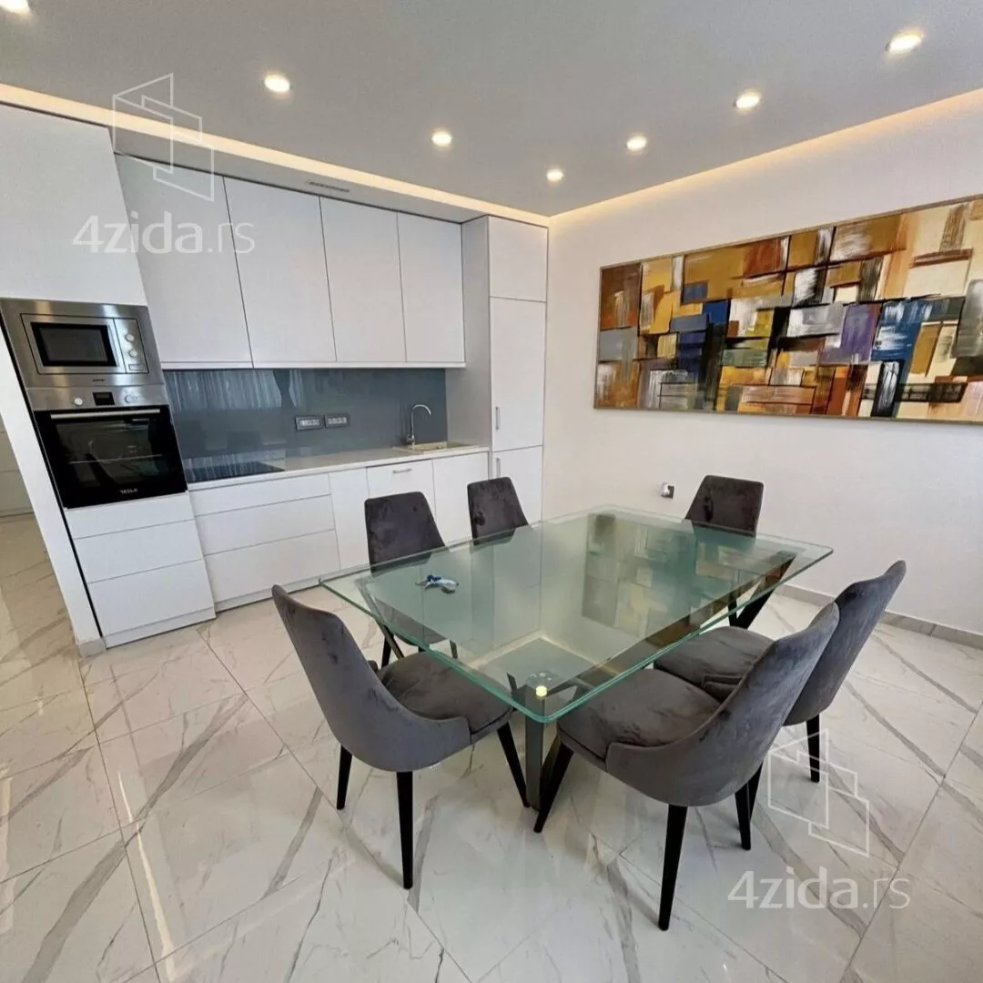 Četvorosoban stan | 4zida