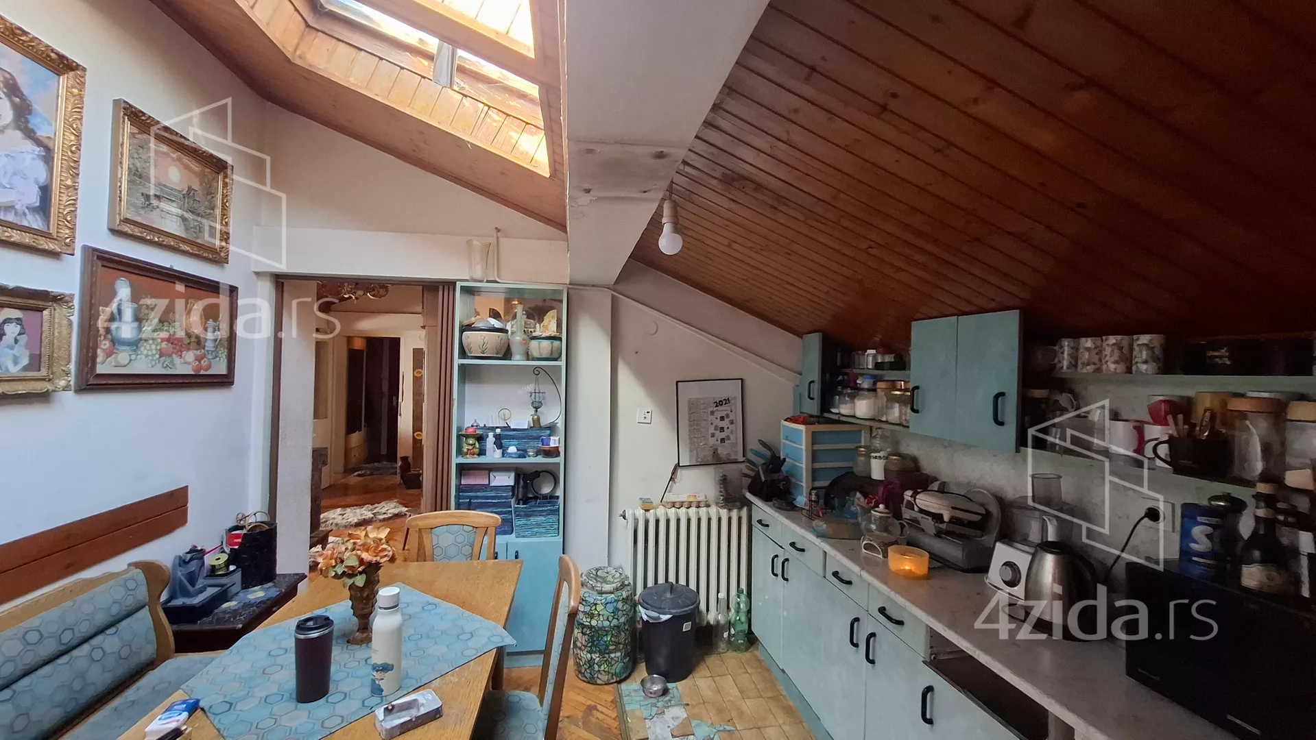 Troiposoban stan | 4zida