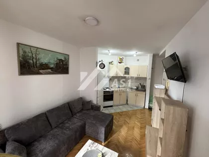 Hadži Ruvimova | 4zida.rs