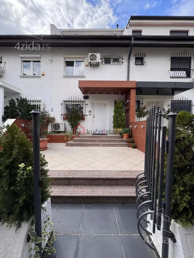 Kuća | 4zida