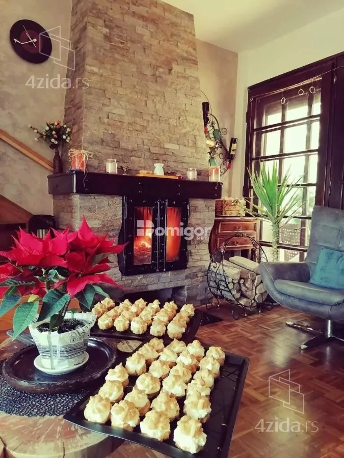 Kuća | 4zida