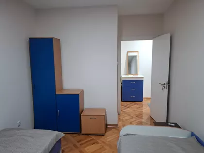 Jesenjinova 12b | 4zida.rs
