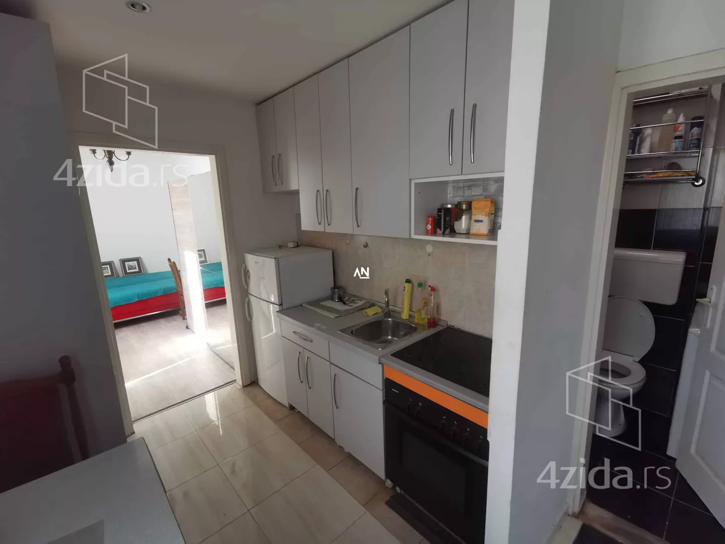 Jednoiposoban stan | 4zida