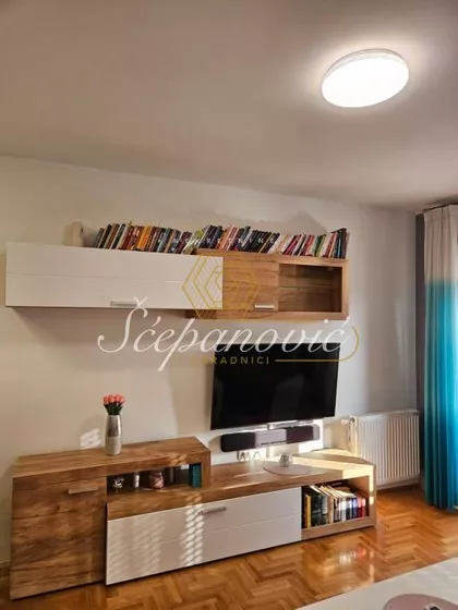 Bulevar Patrijarha Pavla (Somborski Bulevar) | 4zida.rs