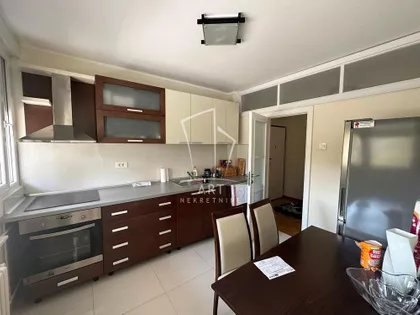 Bulevar Zorana Đinđića | 4zida.rs