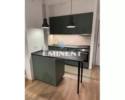 Zire Adamovića | 4zida.rs