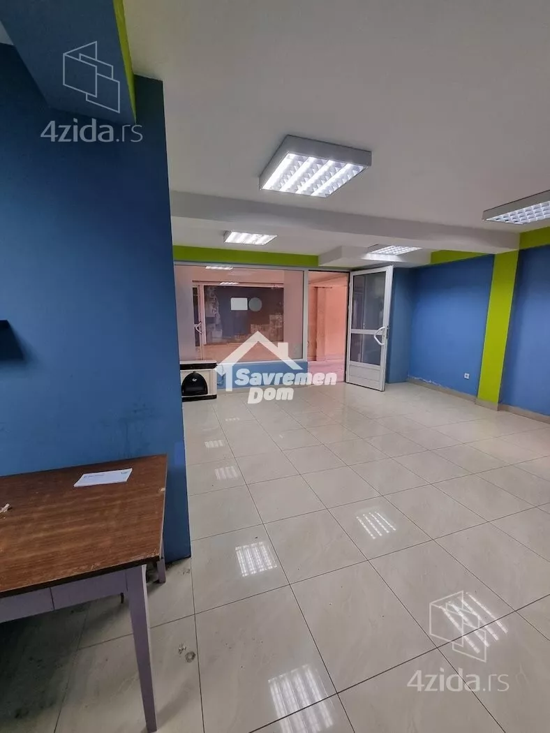 Poslovni prostor | 4zida