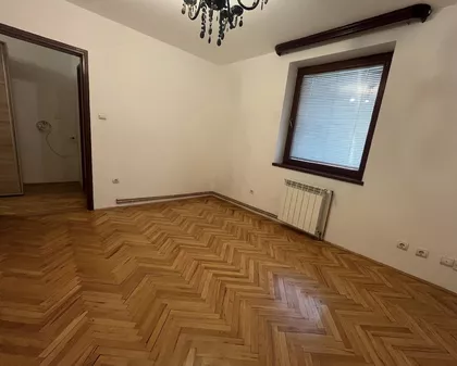 Lipov Gaj | 4zida.rs