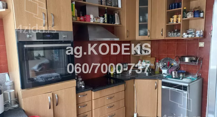 Četvorosoban stan | 4zida