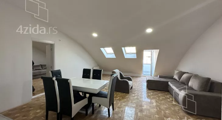 Petosoban stan | 4zida