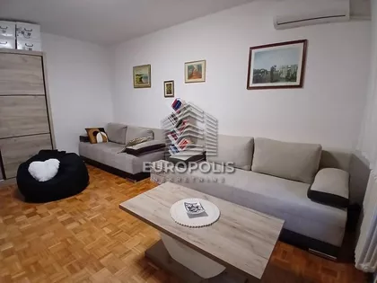 Marka Pola | 4zida.rs