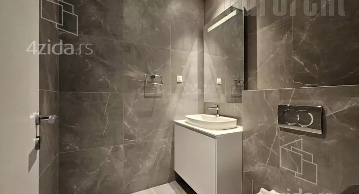 Petosoban stan | 4zida