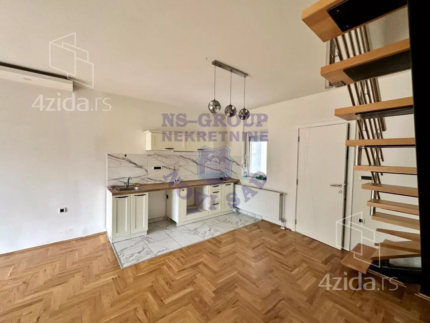 Troiposoban stan | 4zida