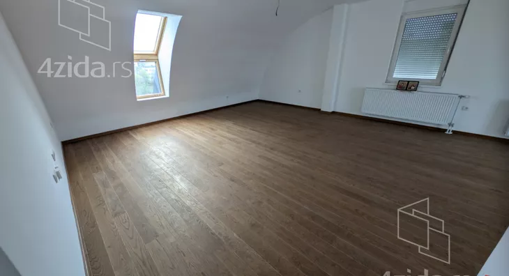 Šestosoban stan | 4zida