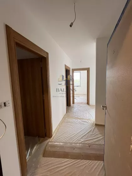 Stari Banovci | 4zida.rs