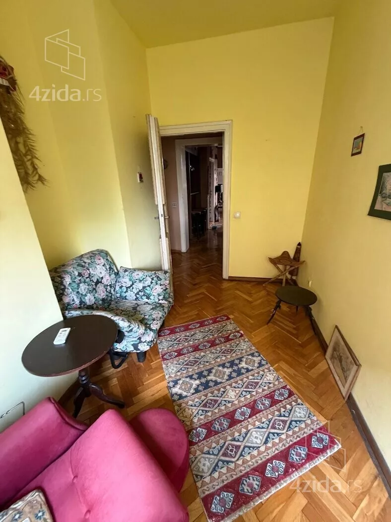 Četvoroiposoban stan | 4zida