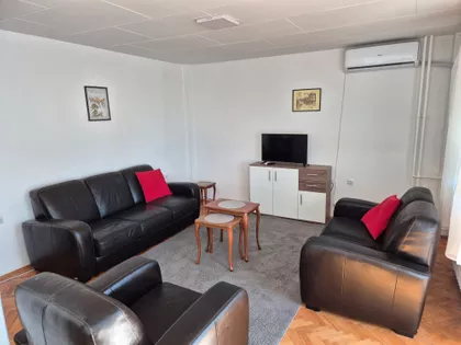 Bulevar Nemanjića 4 | 4zida.rs