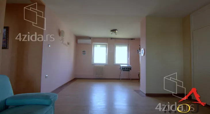 Petosoban stan | 4zida