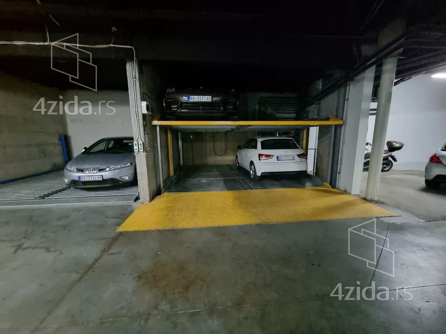 Troiposoban stan | 4zida