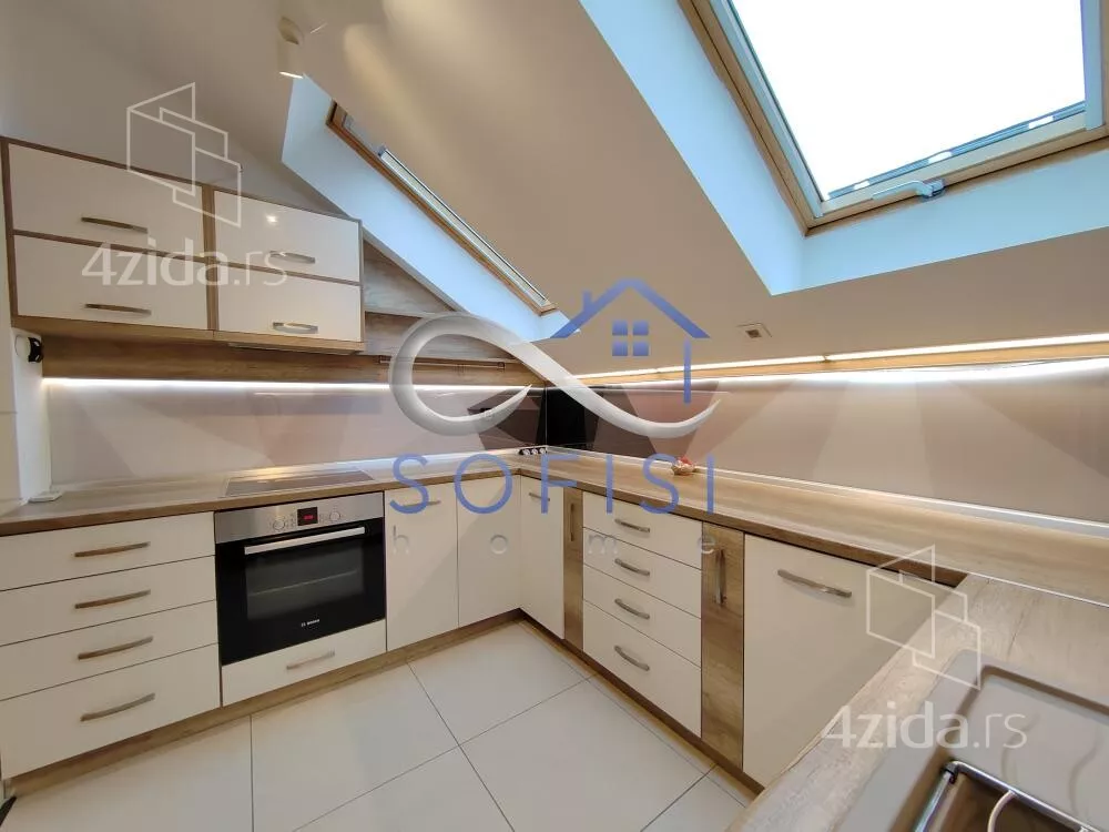 Petosoban stan | 4zida