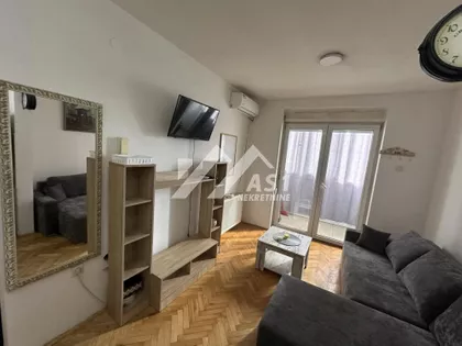 Hadži Ruvimova | 4zida.rs