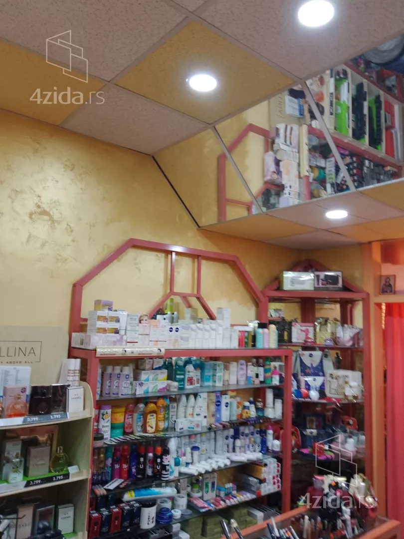 Lokal | 4zida