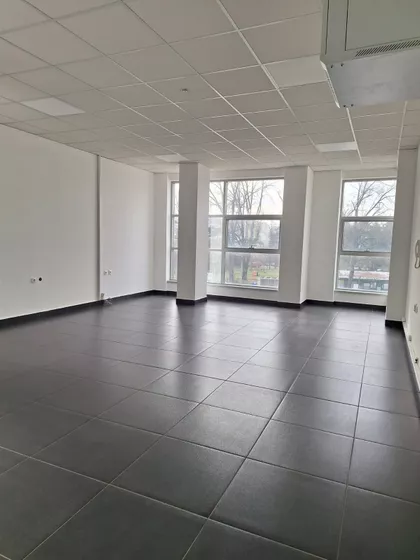 Trg Kosturnica | 4zida.rs