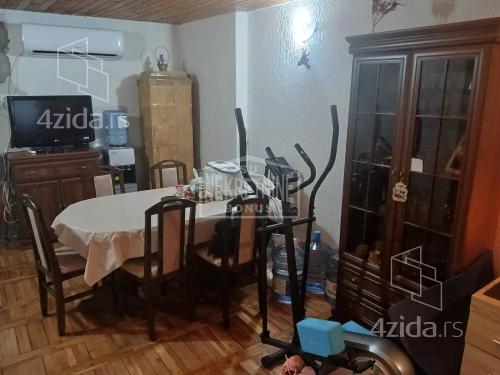 Kuća | 4zida