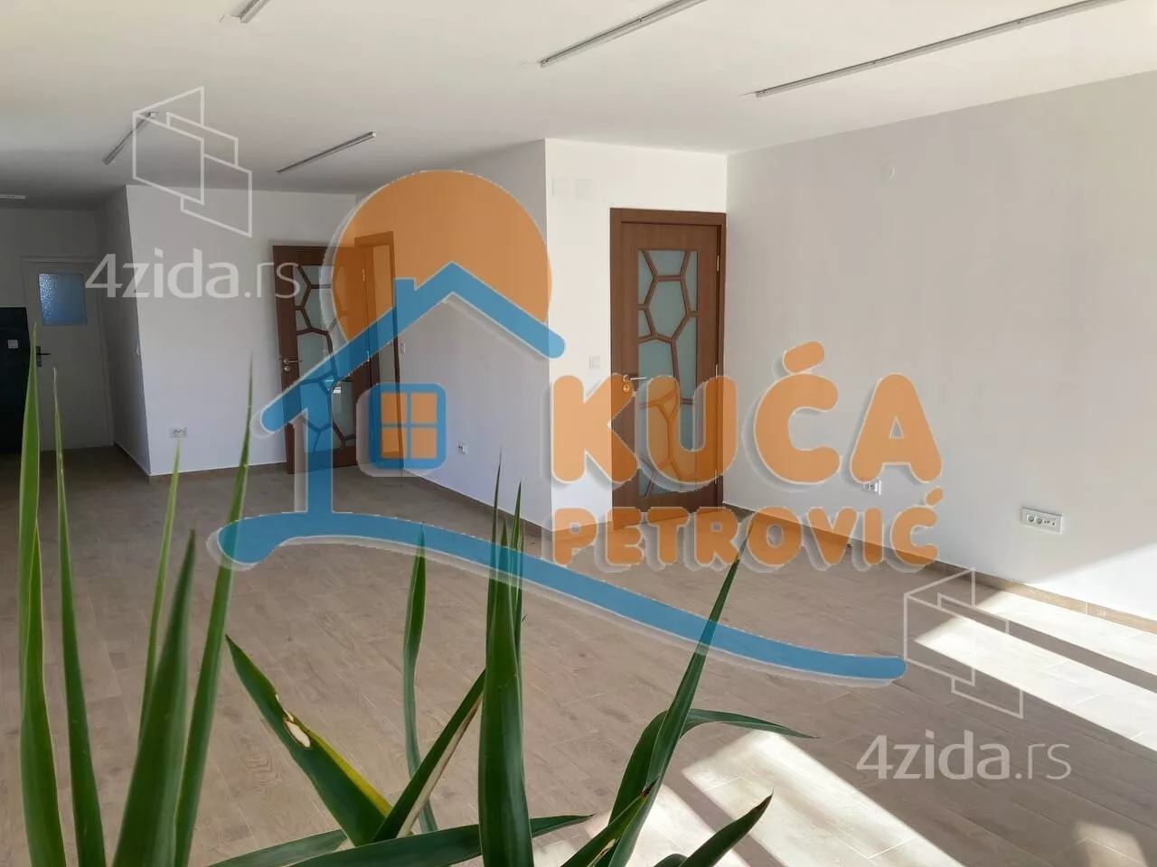 Lokal | 4zida