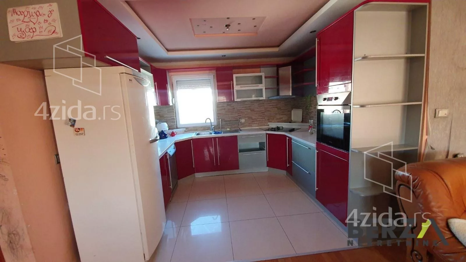 Šestosoban stan | 4zida