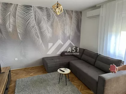 Bulevar Cara Lazara | 4zida.rs