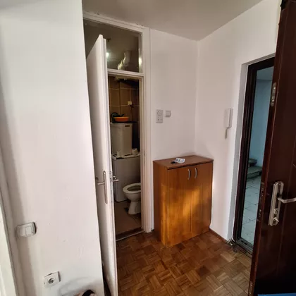 Crvenih Hrastova | 4zida.rs