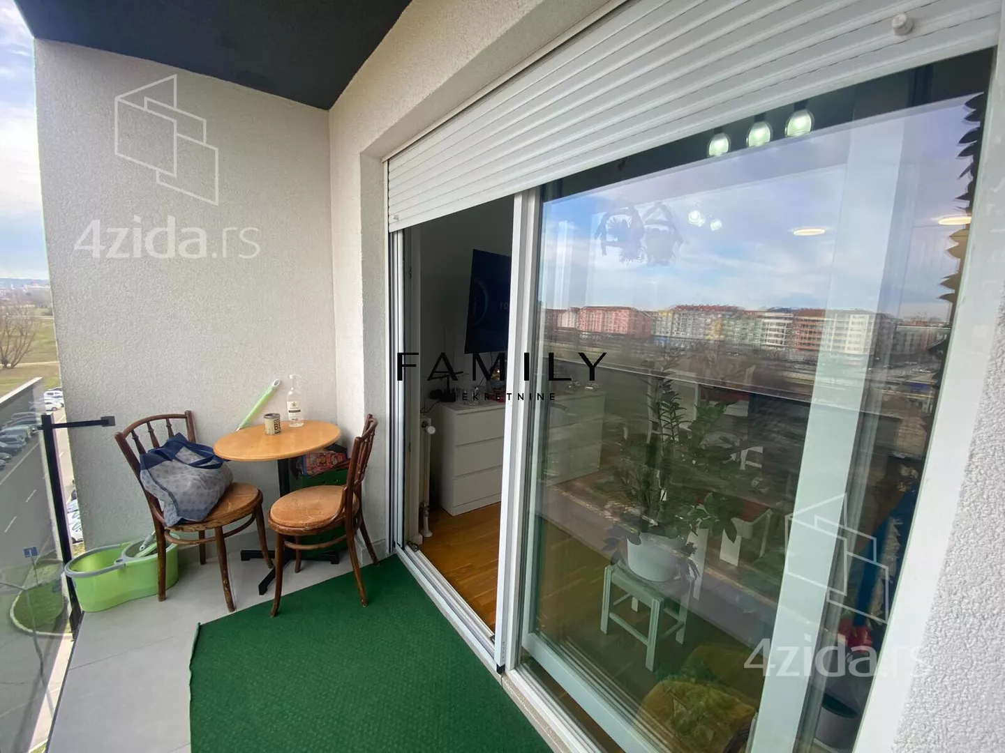 Jednoiposoban stan | 4zida