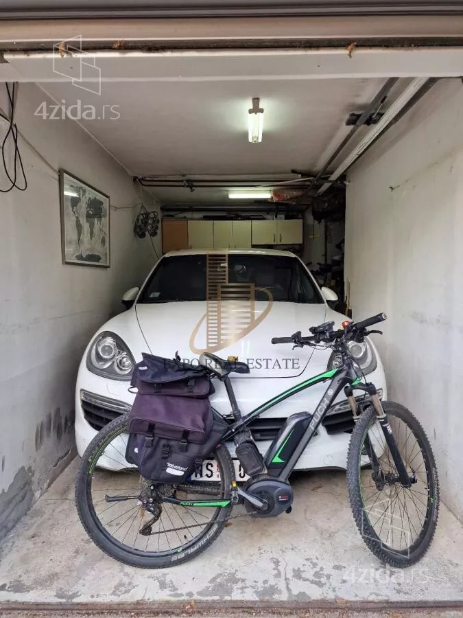 Garaža/Parking | 4zida