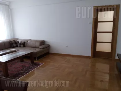 DONJI DORĆOL | 4zida.rs