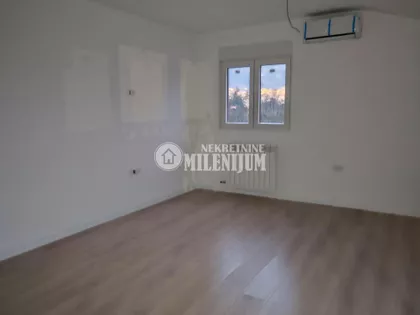 Vojvođanska | 4zida.rs