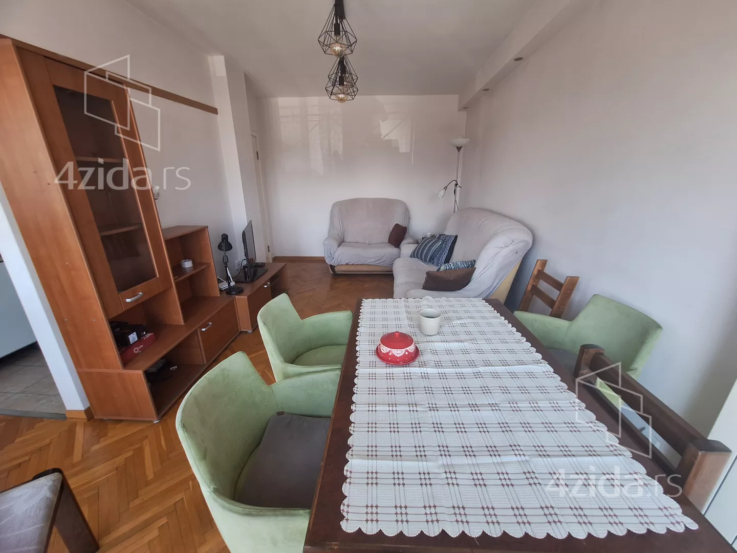 Dvoiposoban stan | 4zida