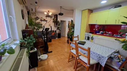 Sretena Mladenovića-Mike | 4zida.rs