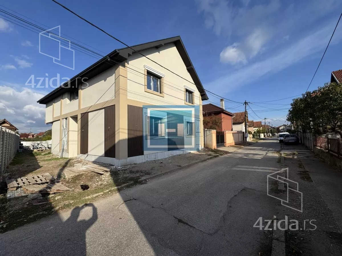 Kuća | 4zida