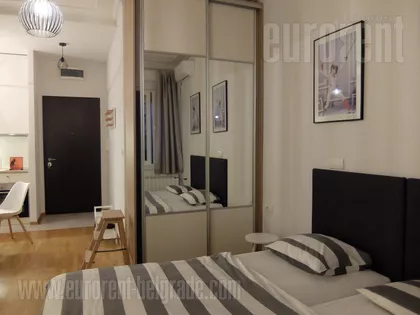 SABORNA CRKVA | 4zida.rs