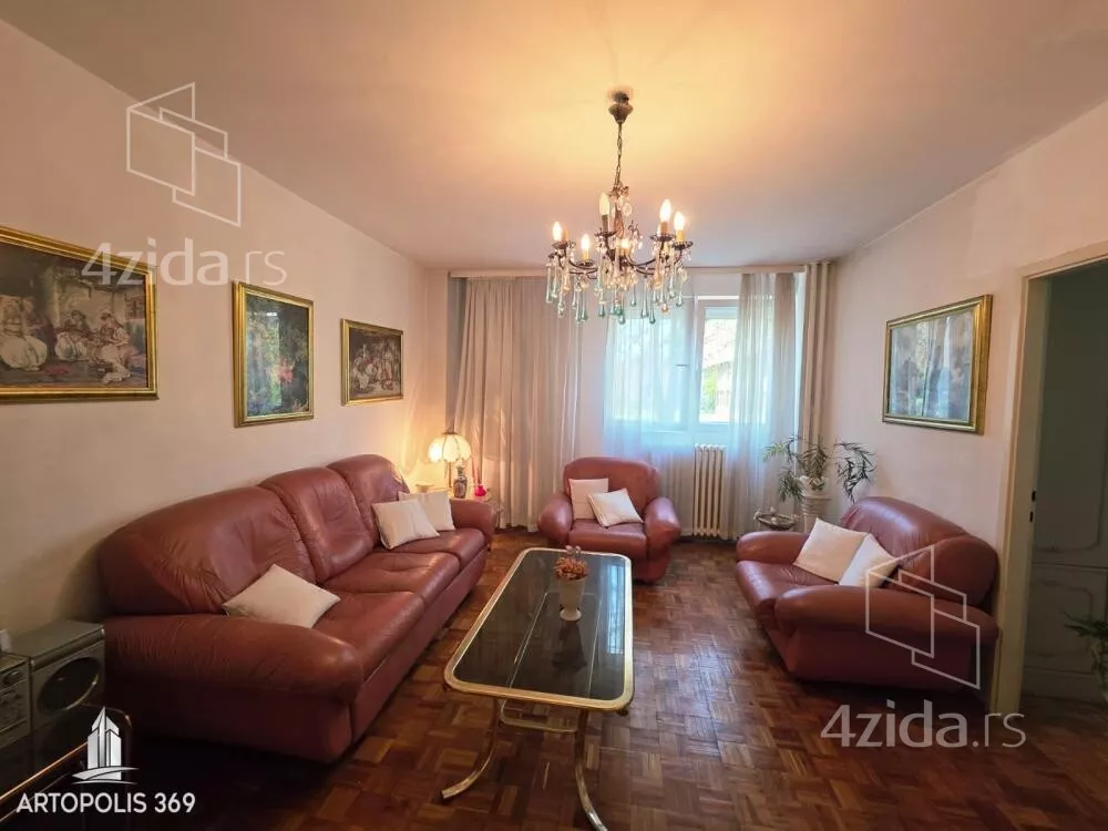 Četvorosoban stan | 4zida