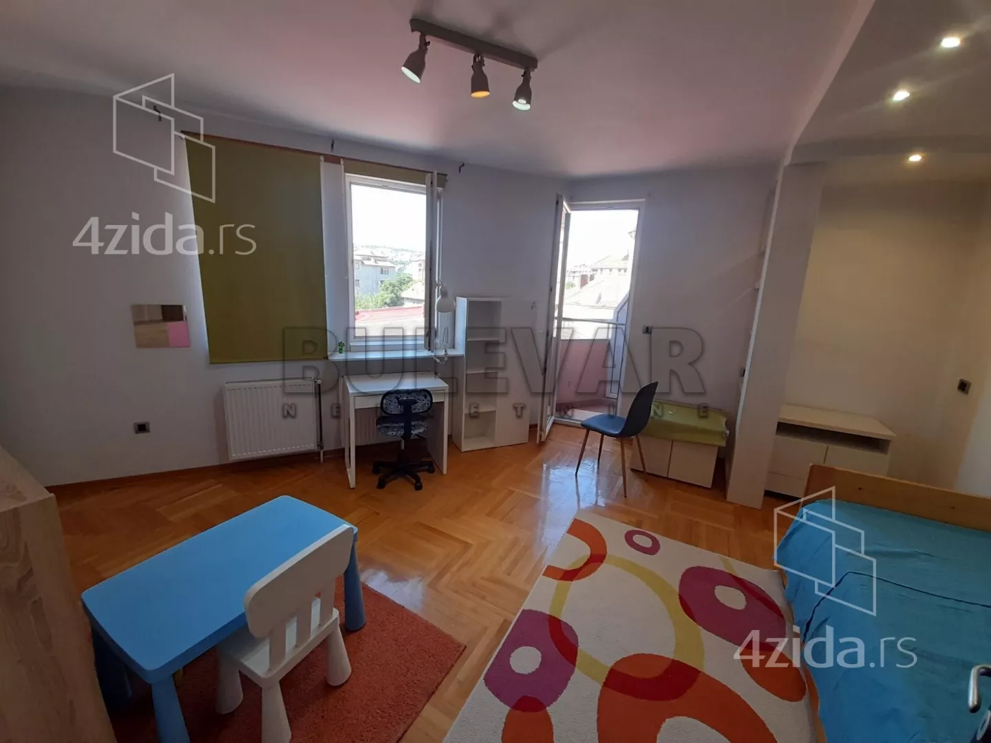 Dvoiposoban stan | 4zida