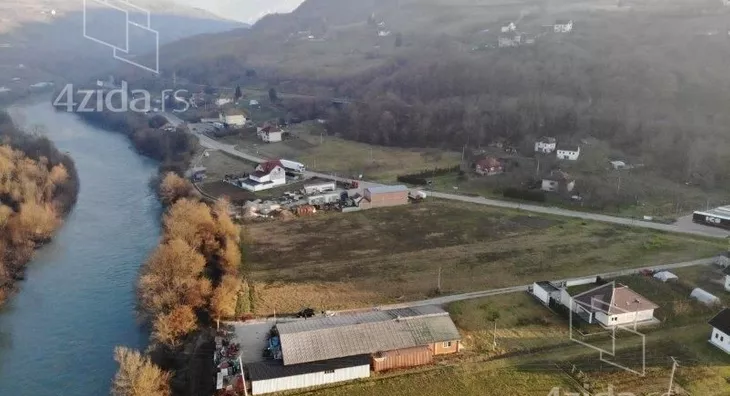 Plac | 4zida
