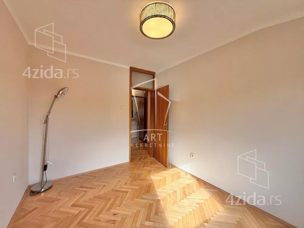 Kancelarija | 4zida