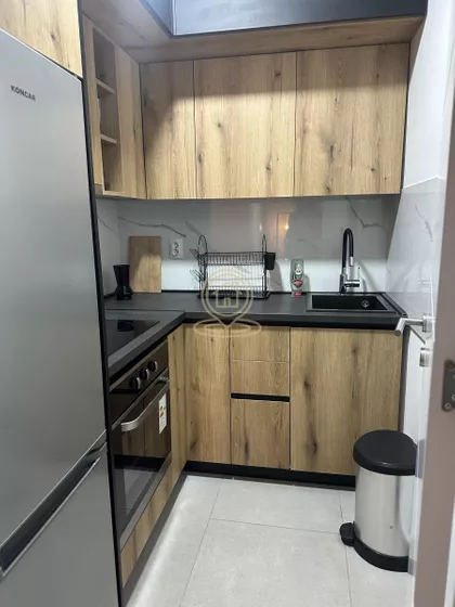 Božidar Adžija | 4zida.rs