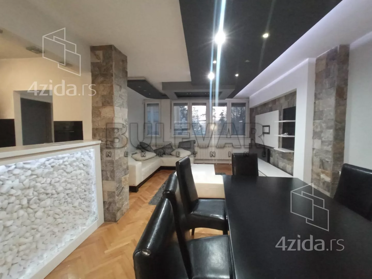 Troiposoban stan | 4zida