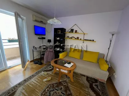 Crveni Krst Vračar | 4zida.rs